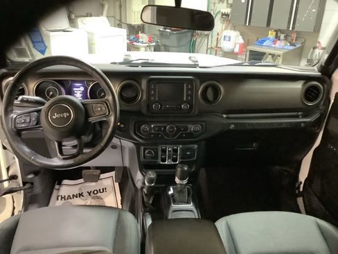 Used 2018 Jeep Wrangler Unlimited Sport S image 20