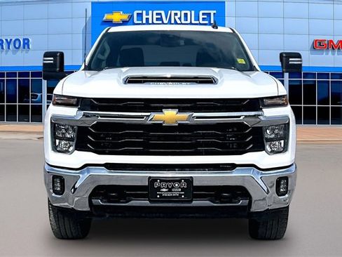 Used 2025 Chevrolet Silverado 2500 LT w/ Convenience Package image 2