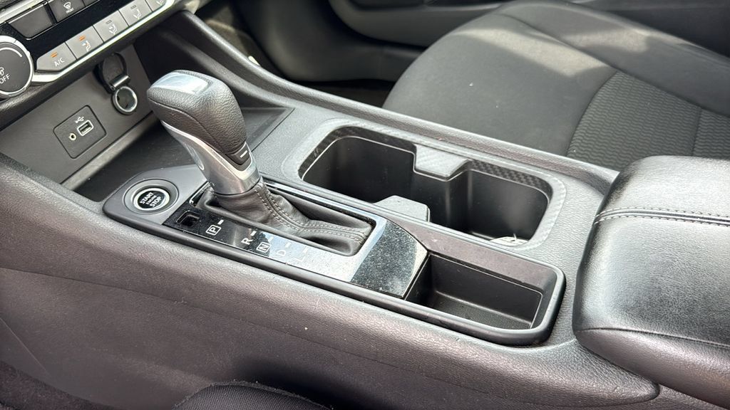 Used 2021 Nissan Sentra S FWD image 37