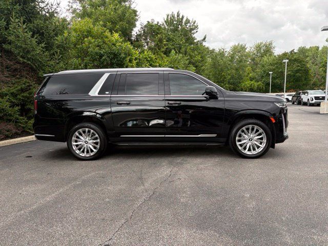 Used 2023 Cadillac Escalade ESV Premium Luxury w/ LPO, Floor Liner Package AWD/4WD image 10
