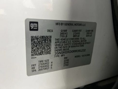 Certified 2024 Chevrolet Suburban RST w/ Luxury Package AWD/4WD image 34