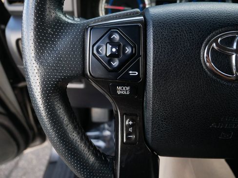Used 2016 Toyota 4Runner 4WD image 25
