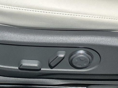 New 2026 Genesis GV60 AWD image 16