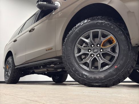 New 2026 Ford Expedition Tremor image 2