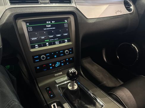 Used 2013 Ford Mustang GT Premium RWD image 18