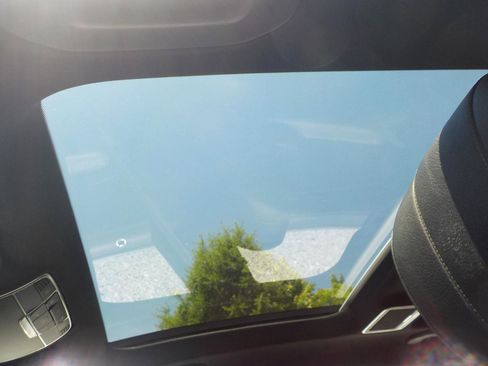 Used 2017 Mercedes-Benz S 550 4MATIC Sedan image 24