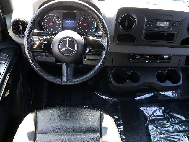 Used 2025 Mercedes-Benz Sprinter 2500 image 3