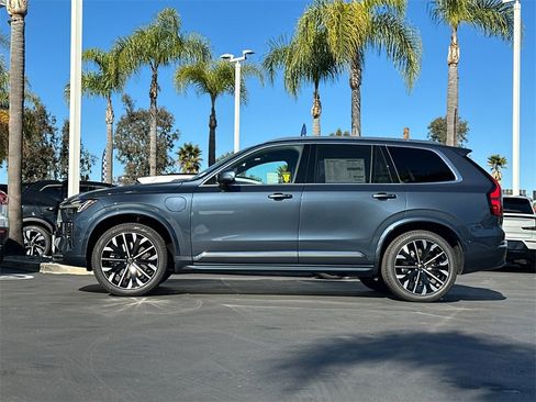 New 2026 Volvo XC90 T8 Plus w/ Protection Package Premier image 2