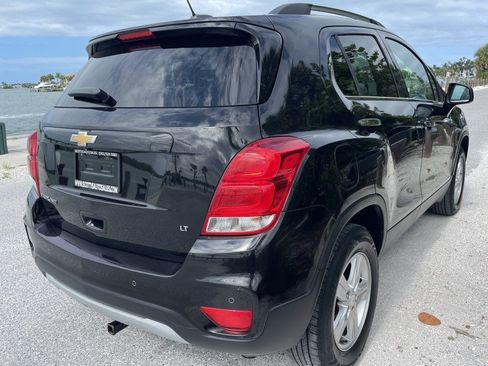 Used 2020 Chevrolet Trax LT w/ Driver Confidence Package AWD/4WD image 6