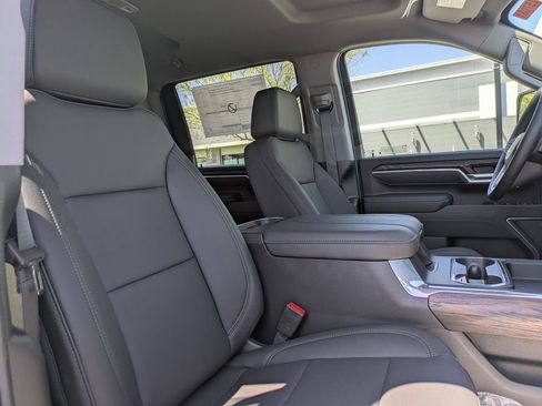 New 2026 GMC Sierra 2500 SLT w/ SLT Premium Package AWD/4WD image 14