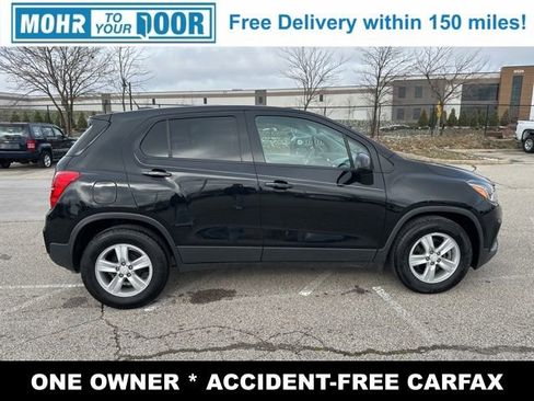 Used 2020 Chevrolet Trax LS w/ Tint and Cruise Package image 8