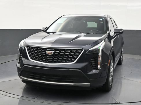 Used 2023 Cadillac XT4 Premium Luxury FWD image 8