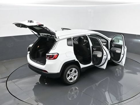 Used 2023 Jeep Compass Sport AWD/4WD image 26