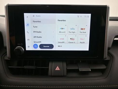 Used 2024 Toyota RAV4 XLE FWD image 6