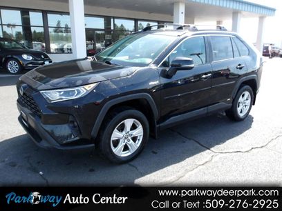 Used 2021 Toyota RAV4 XLE w/ Convenience Package