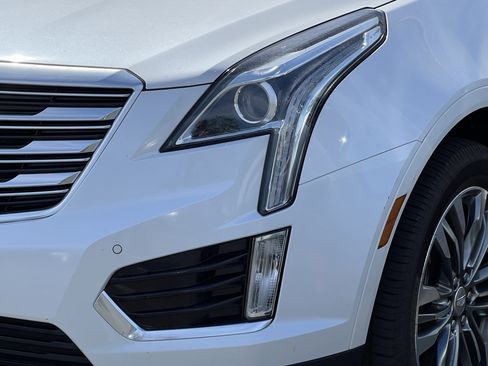Used 2019 Cadillac XT5 Luxury AWD/4WD image 7