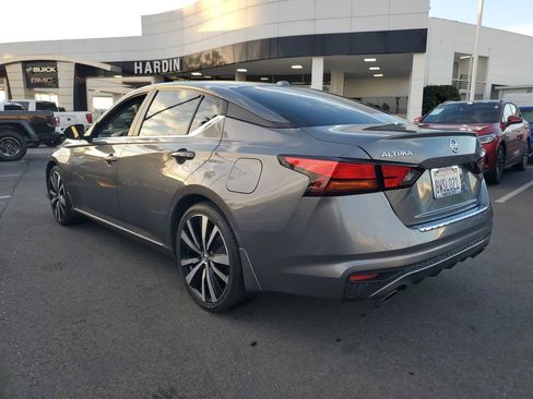 Used 2021 Nissan Altima 2.5 SR image 3