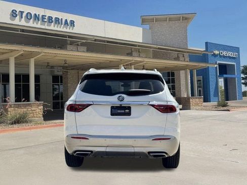 Used 2022 Buick Enclave Essence FWD image 6