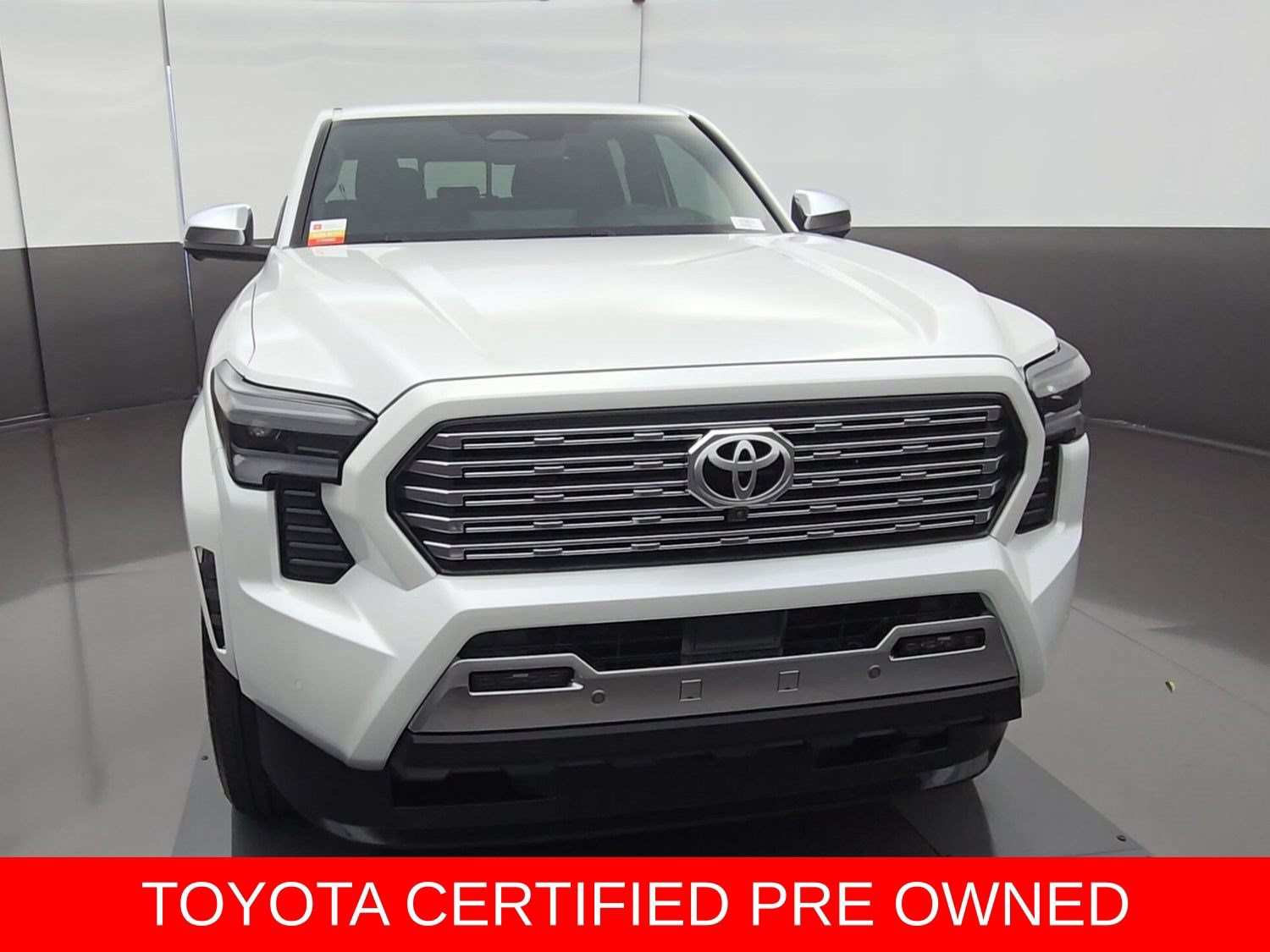 Certified 2026 Toyota Tacoma Limited AWD/4WD image 2