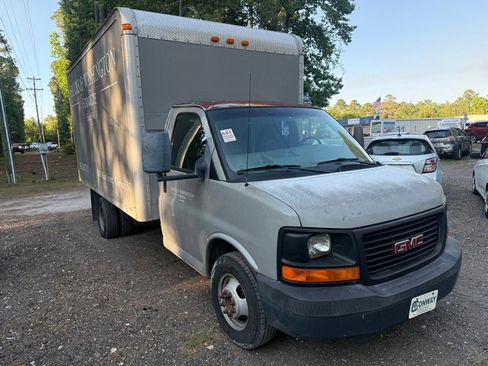 Used 2007 GMC Savana 3500 RWD image 5