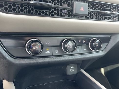 Used 2025 Honda HR-V LX image 22