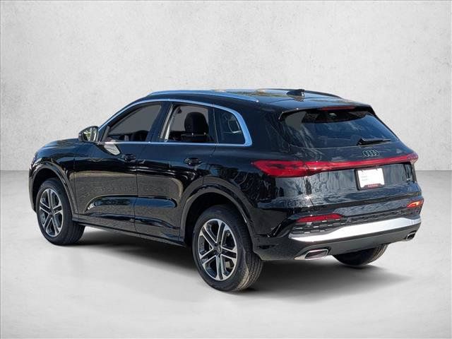 Used 2025 Audi Q5 Premium AWD/4WD image 7