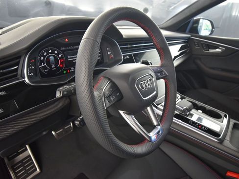 New 2025 Audi RS Q8 performance image 12