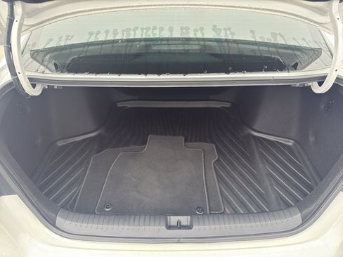 Used 2025 Honda Accord Sport image 9