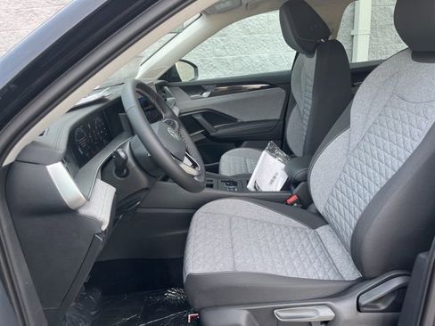 New 2026 Volkswagen Tiguan S FWD image 19