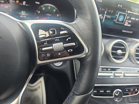 Used 2021 Mercedes-Benz C 300 4MATIC Sedan image 23