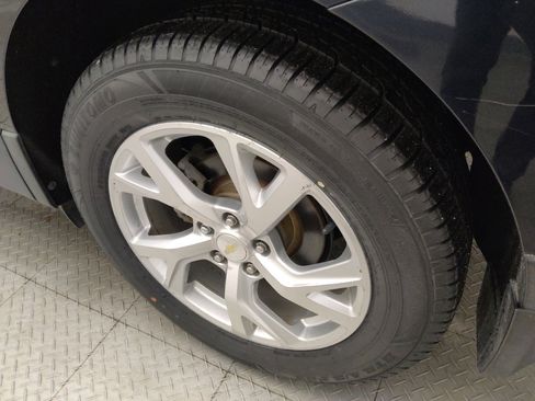 Used 2020 Chevrolet Equinox LT FWD image 31
