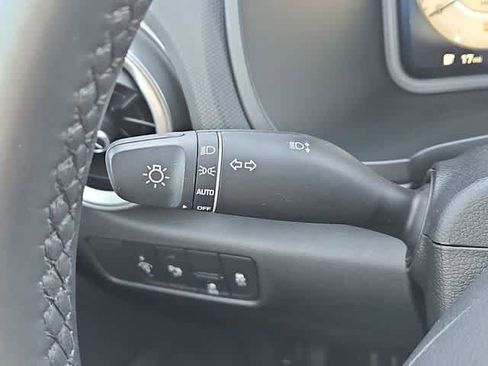 Used 2023 Hyundai Kona Limited w/ Cargo Package FWD image 31