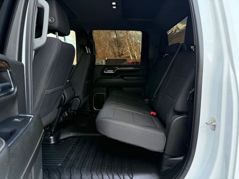 Used 2024 GMC Sierra 3500 SLE image 28