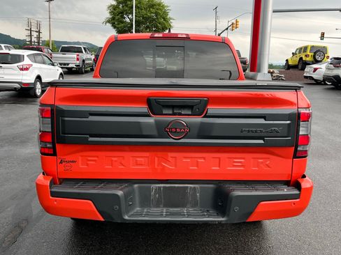 Used 2025 Nissan Frontier PRO-4X AWD/4WD image 6