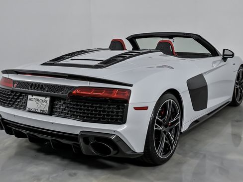 Used 2022 Audi R8 V10 performance image 12