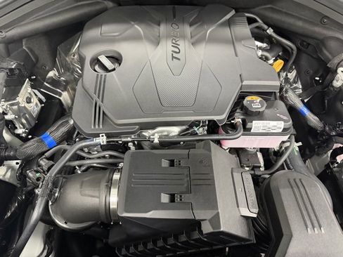 New 2026 Genesis GV70 2.5T Advanced image 9