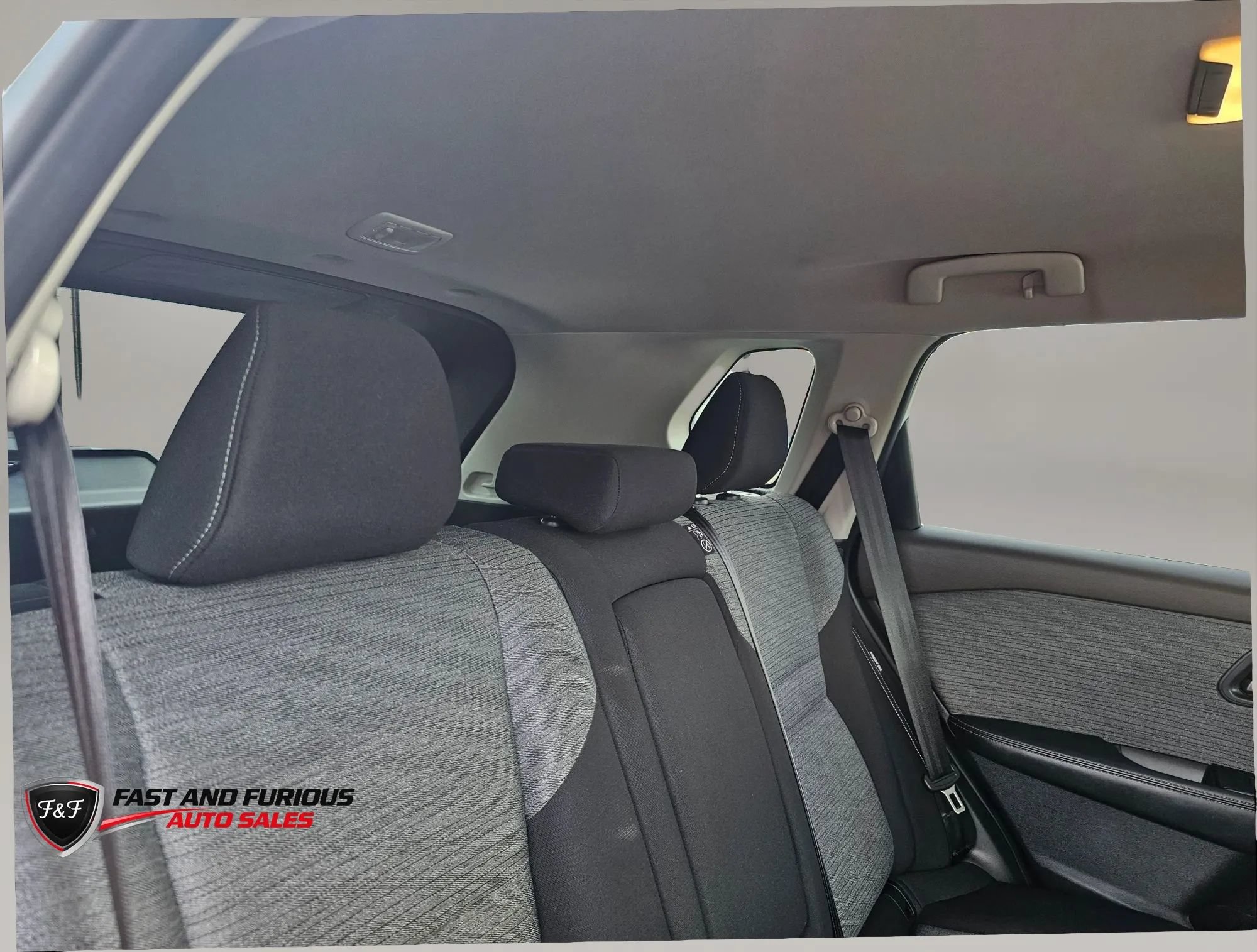 Used 2021 Nissan Rogue S AWD/4WD image 13