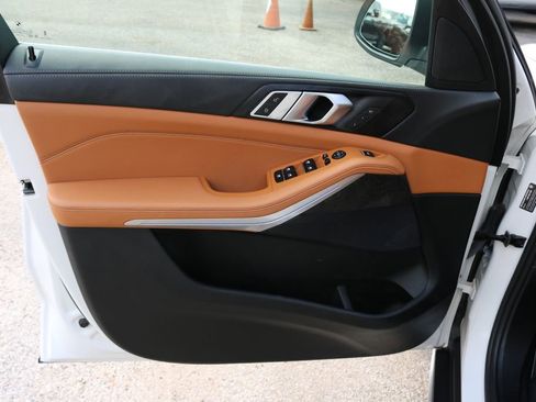 Used 2025 BMW X5 sDrive40i RWD image 11