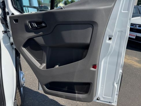 New 2025 Ford Transit 250 148 Medium Roof Extended AWD image 29