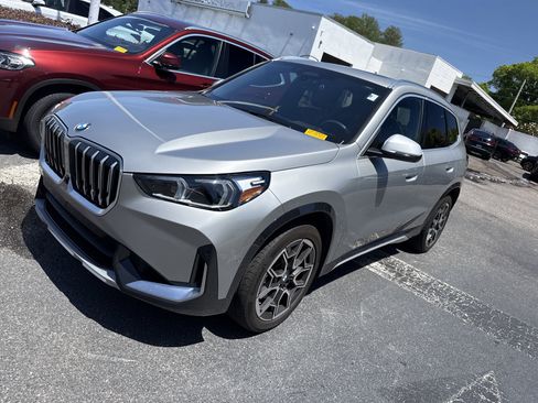 Used 2023 BMW X1 xDrive28i w/ Premium Package AWD/4WD image 2