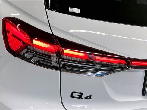 Certified 2023 Audi Q4 e-tron Premium Plus w/ Premium Plus AWD/4WD image 30
