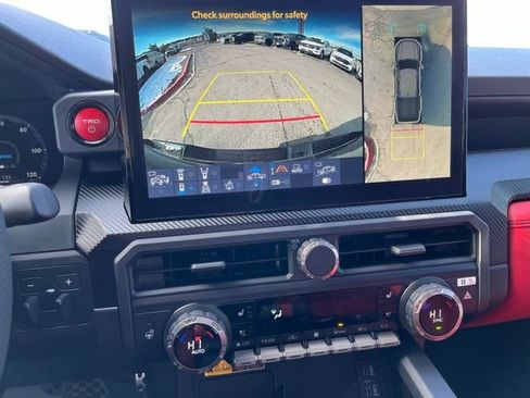 Used 2025 Toyota Tacoma TRD Pro image 30