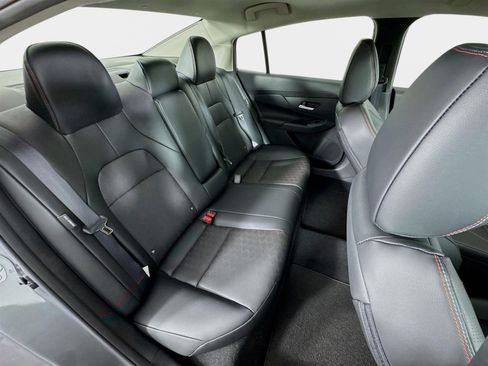 New 2026 Nissan Sentra SR FWD image 27