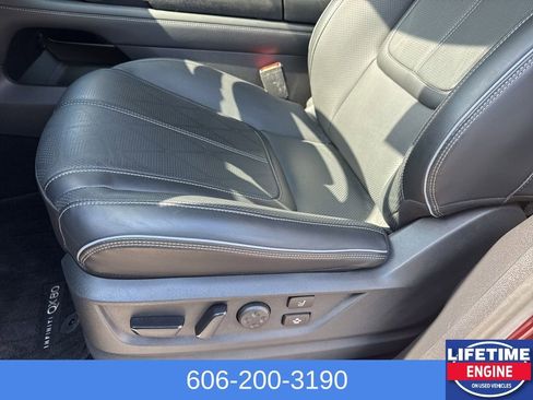 Used 2025 INFINITI QX80 Sensory image 23