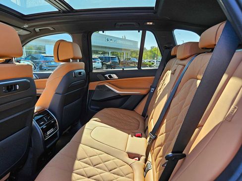 New 2026 BMW X5 M60i w/ Executive Package image 20