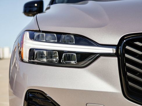 New 2026 Volvo XC60 B5 Plus image 10