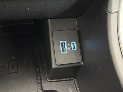 Used 2023 Ford Edge SEL w/ Convenience Package image 26