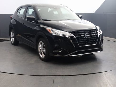Certified 2024 Nissan Kicks S image 2