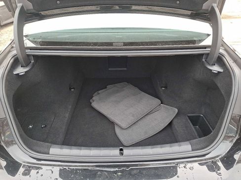 Used 2023 BMW 740i w/ Parking Assistance Package image 28