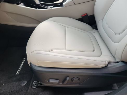 Used 2026 Hyundai Tucson SEL FWD image 24